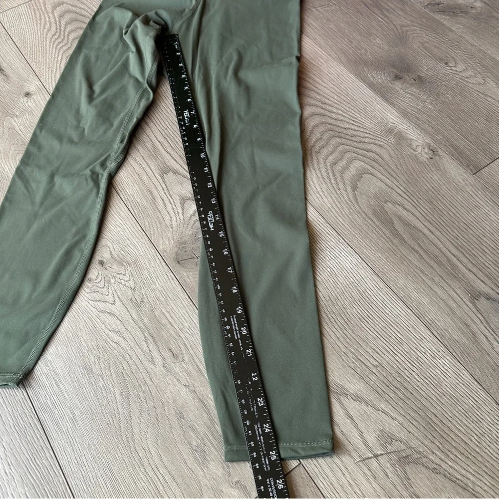 LULULEMON Buttery soft leggings green size 6